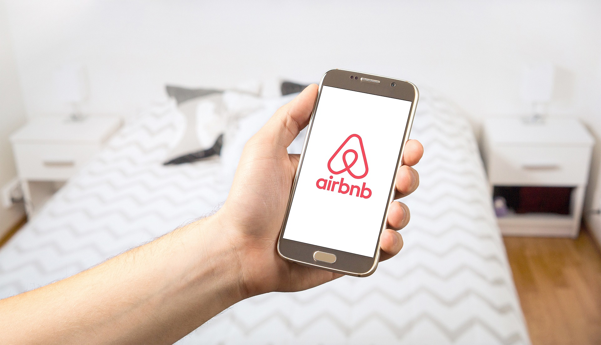 airbnb-