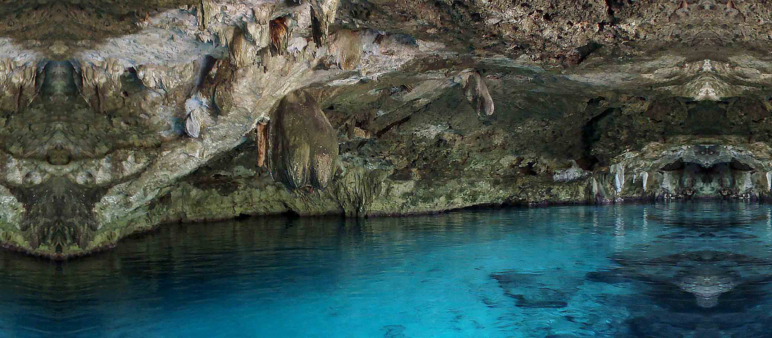 Cenote dos ojos