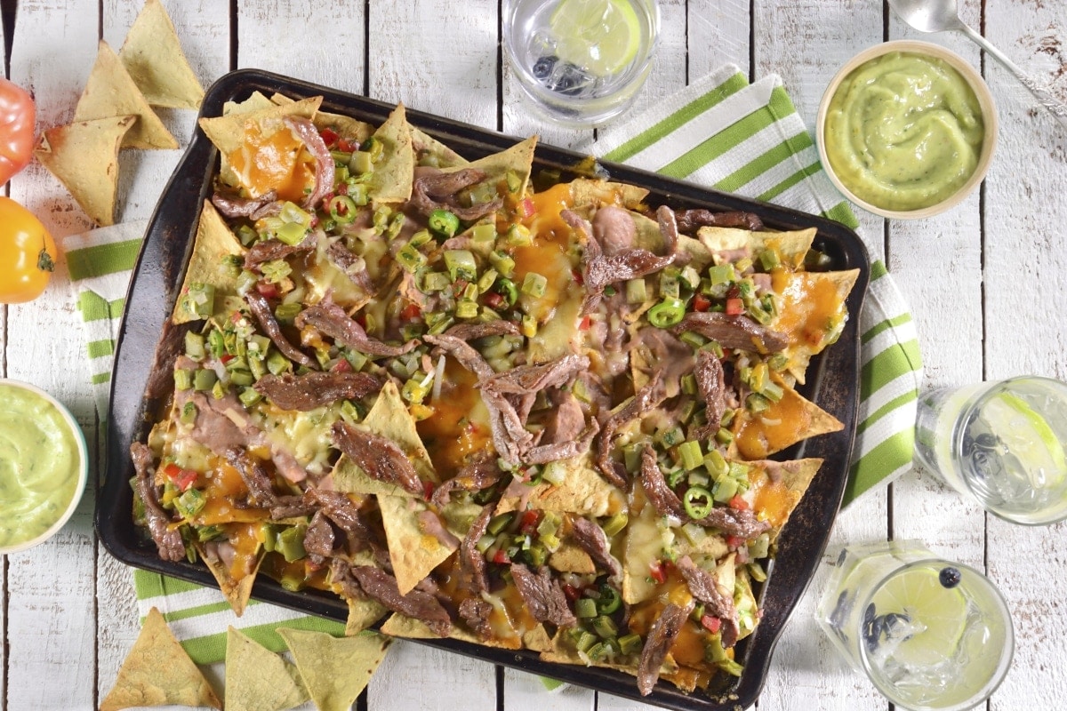 Prepara nachos de arrachera